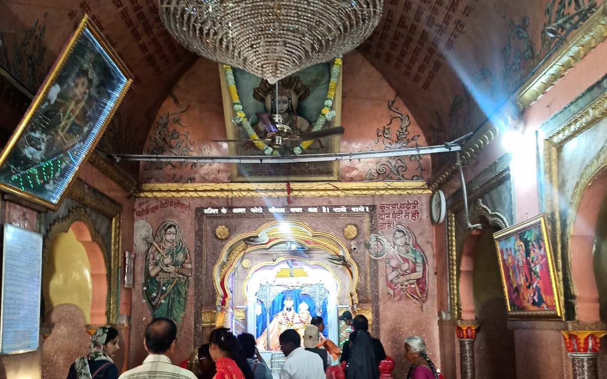 Jugal Kishor Mandir